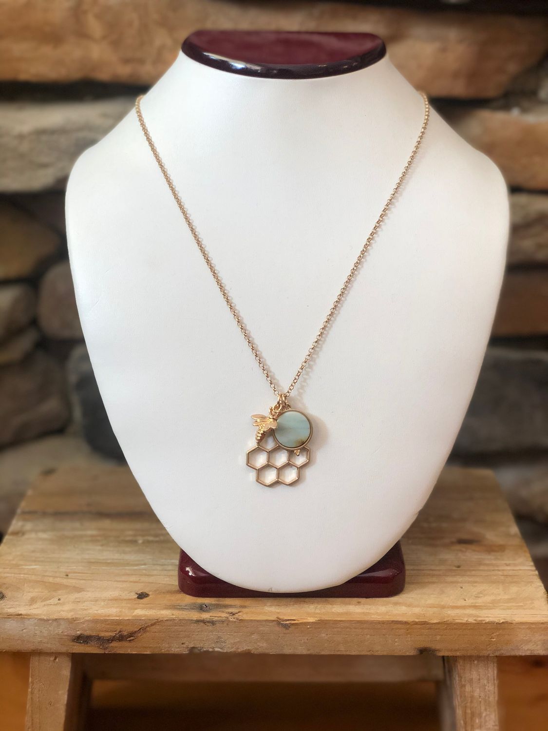 The Bee's Knees Necklace, Style: Mint
