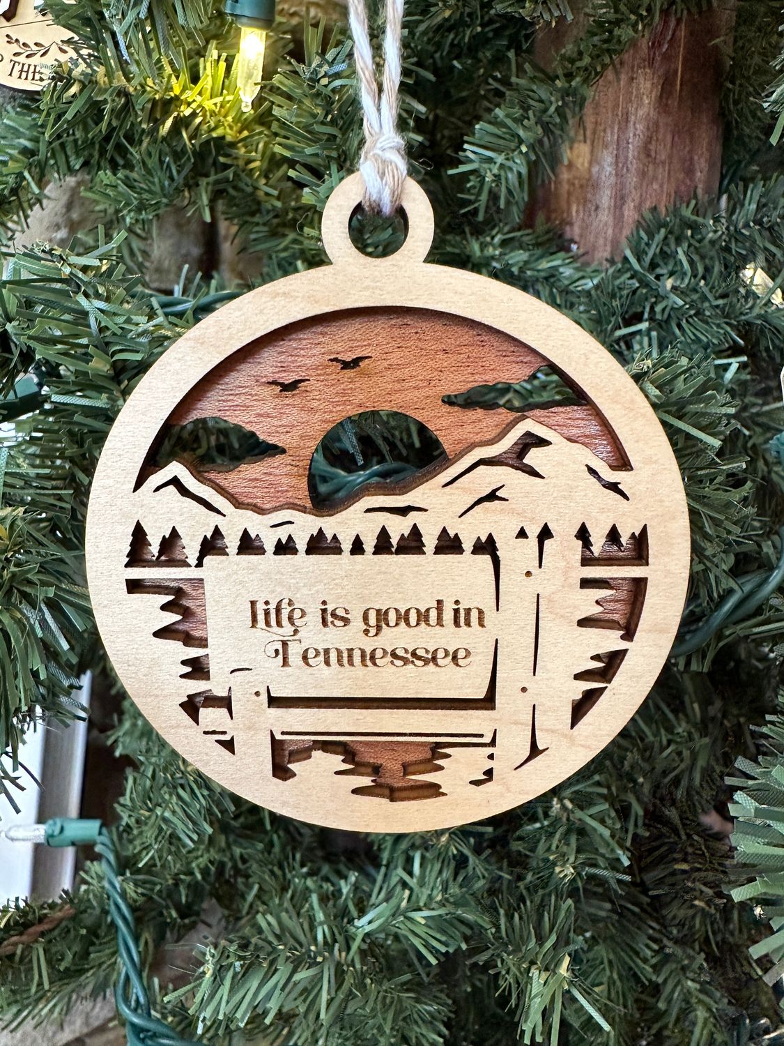 Lake Ornament - Life is Good in Tennessee