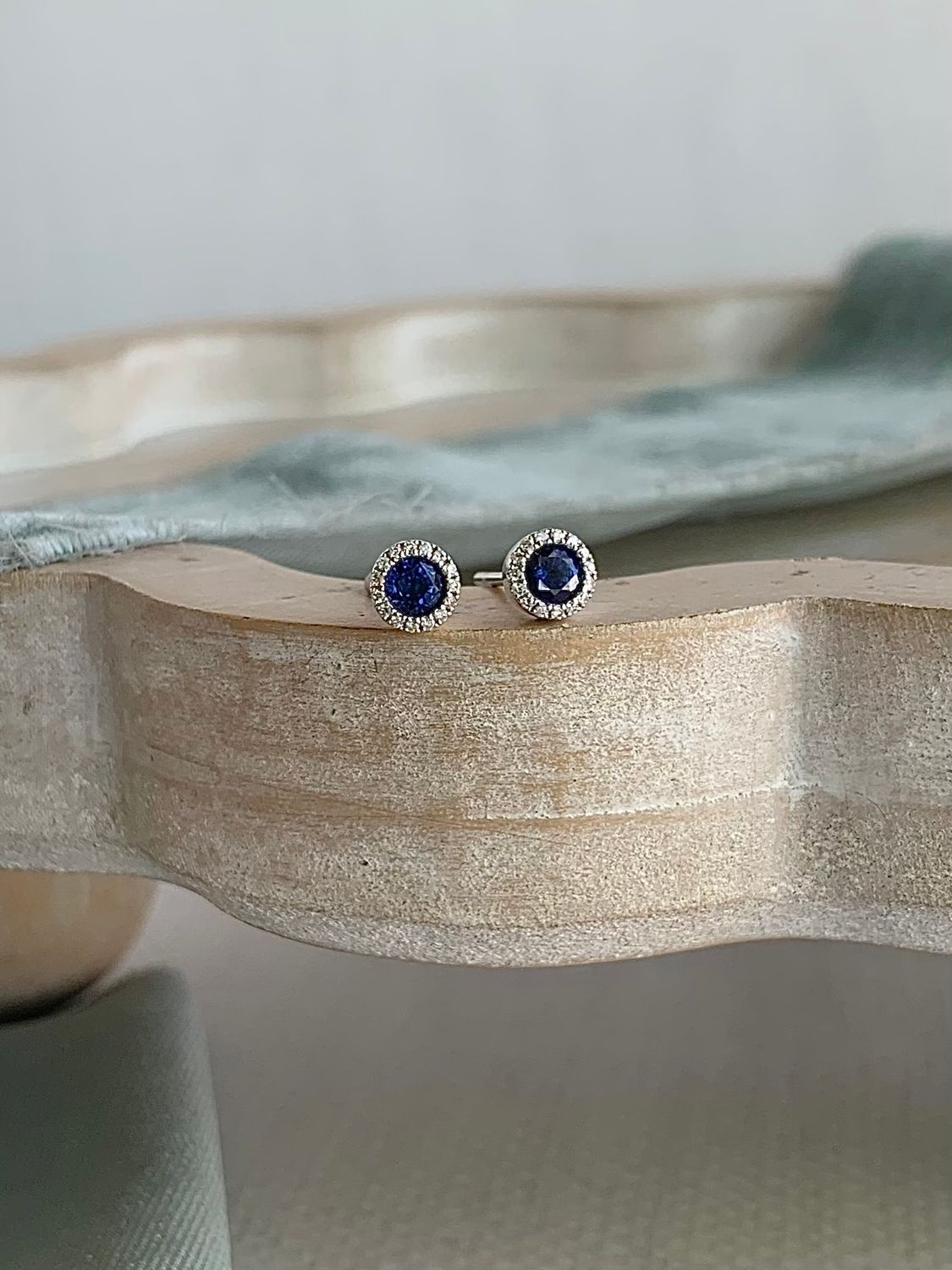 Sapphire Diamond Halo 18k White Gold Stud Earrings