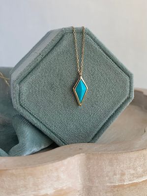 Bezel Set Turquoise Kite in 14k Yellow Gold Necklace