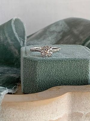 Paloma 14k White Gold Diamond Engagement Ring