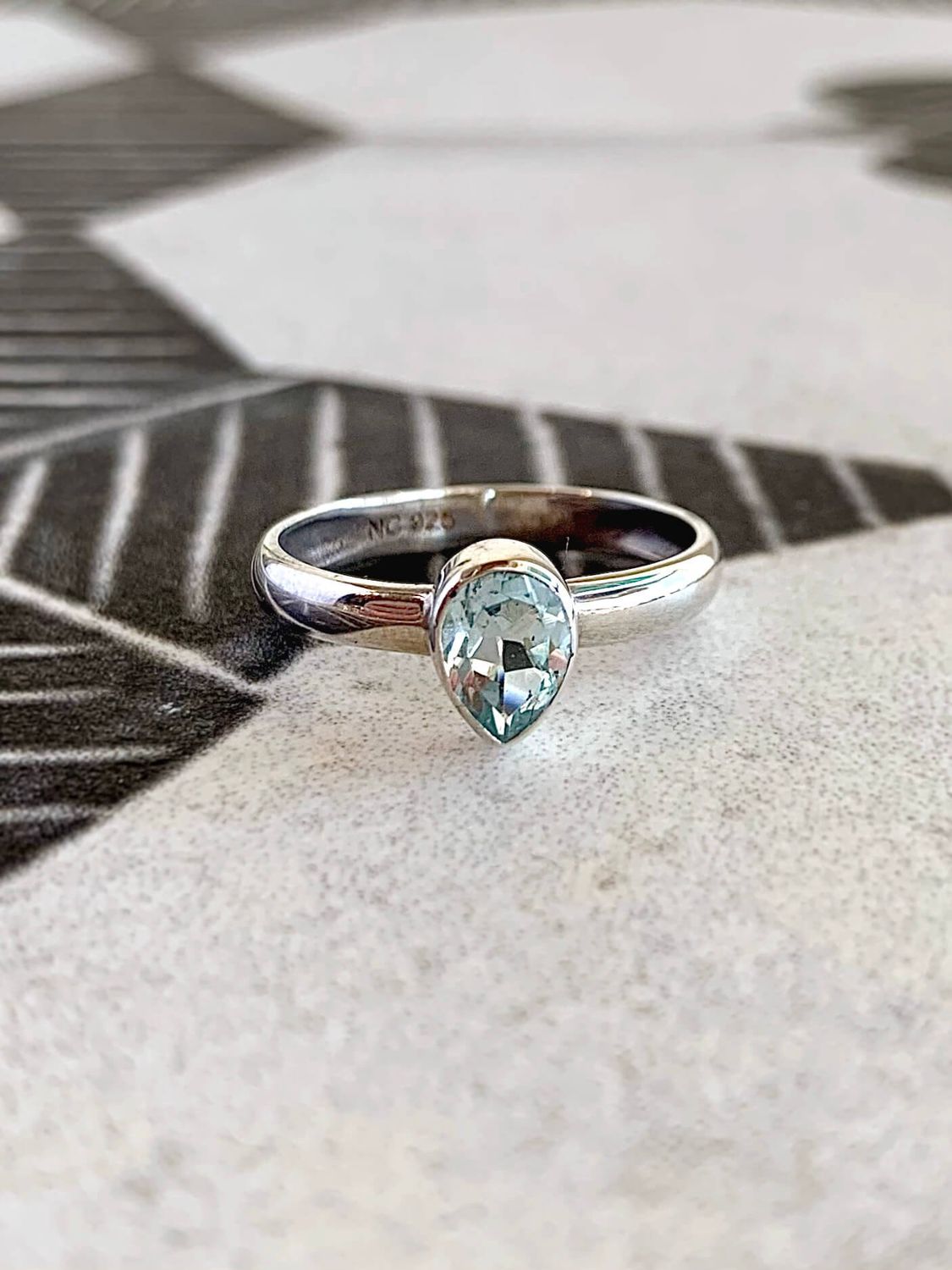 Mellow Aquamarine Silver Ring