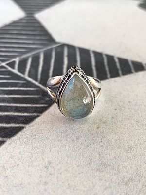 Crown Chakra Labradorite Silver Ring