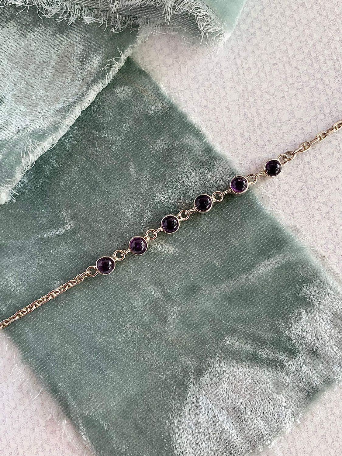 Cabachon Amethyst Silver Bracelet
