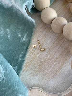 Pyramid Diamond Dot 14k Yellow Gold Stud Earrings