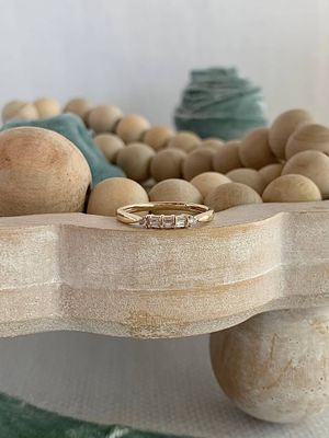 Diamond Column 14k Yellow Gold Ring