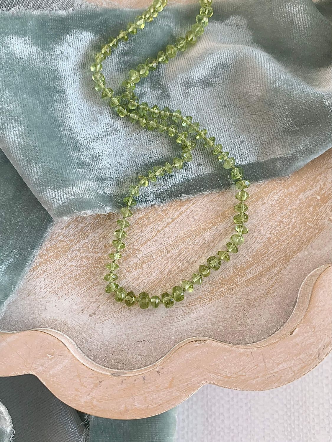 Hand Knotted Peridot Cabachon Silver Strand