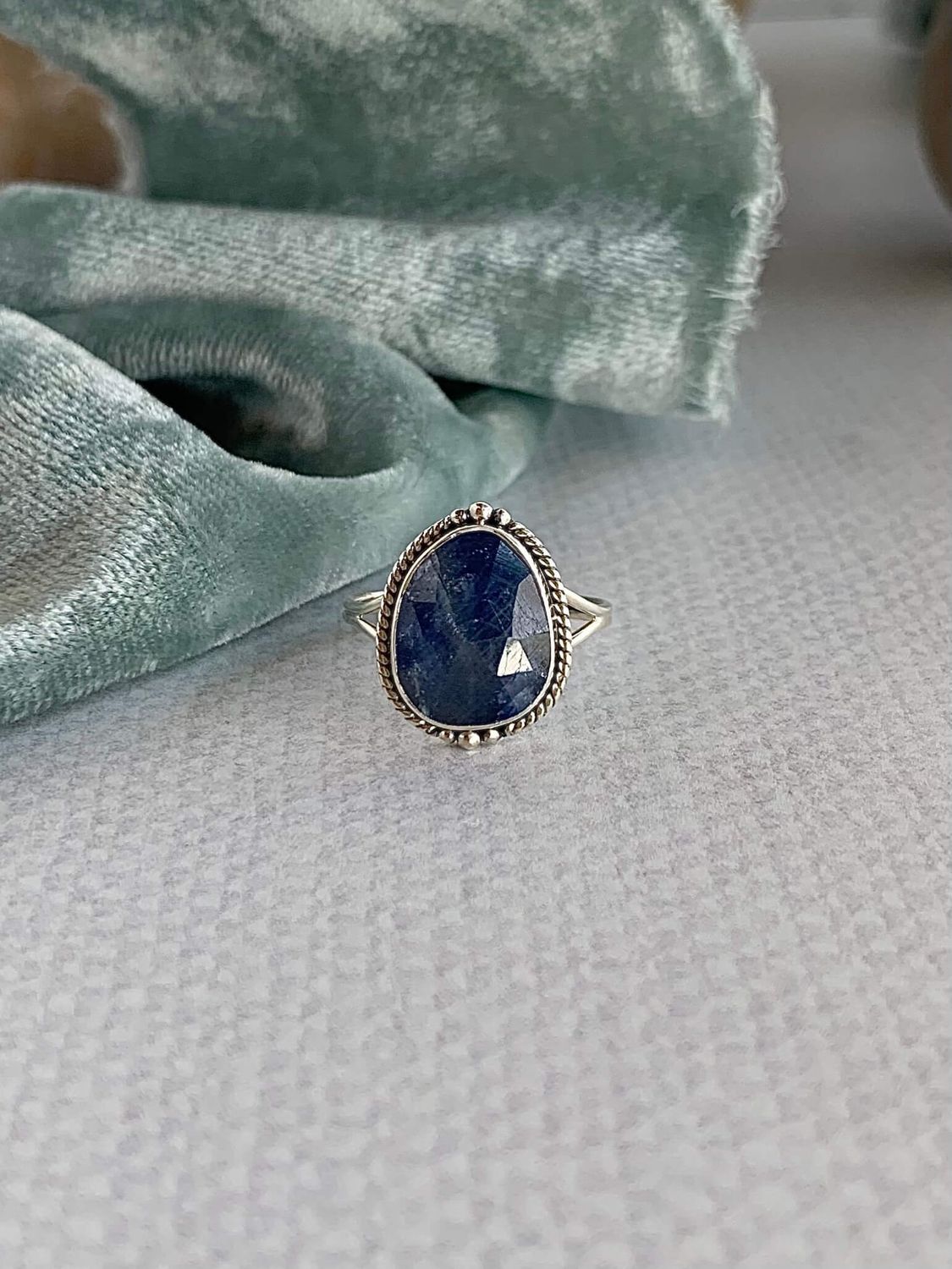 Tranquil Rough Sapphire Silver Ring