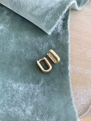Squared Edge U 14k Yellow Gold Huggie Earrings