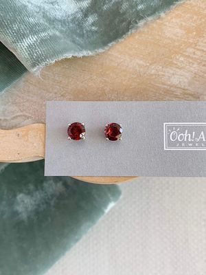 Classic Garnent Silver Stud Earrings