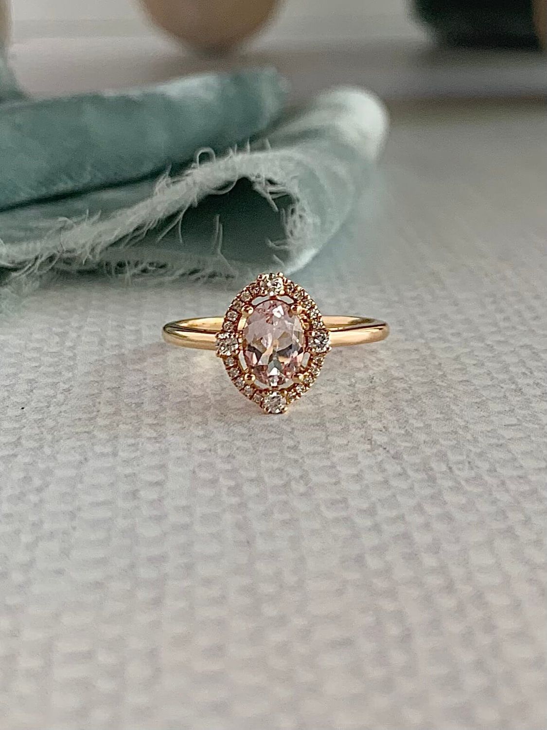 Morganite & Diamond 18k Rose Gold Ring