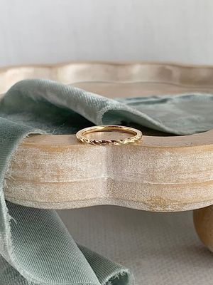 Twist 14k Yellow Gold Band