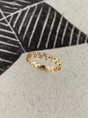 Pattra Vine Diamond 18k Yellow Gold Wedding Band