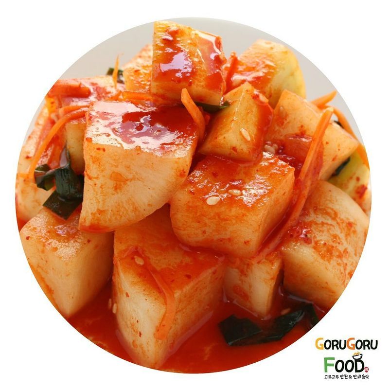 홈메이드 깎두기(2L)  Home Made Radish Kimchi