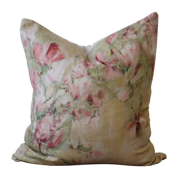 Magnolia Cushion 50 x 50