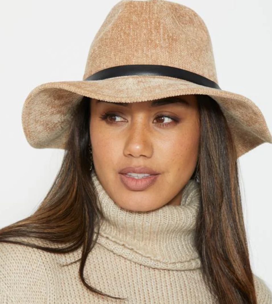 Hat Chenille Latte