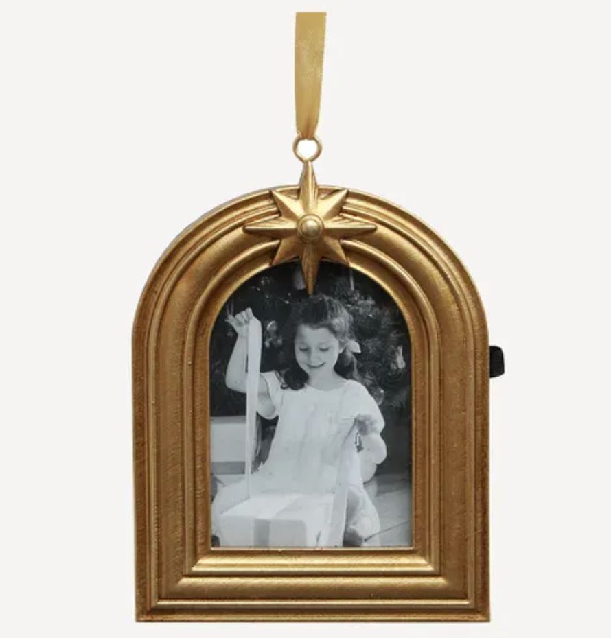 Arch Hanging Frame