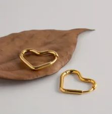 Hoop Heart Earing Gold