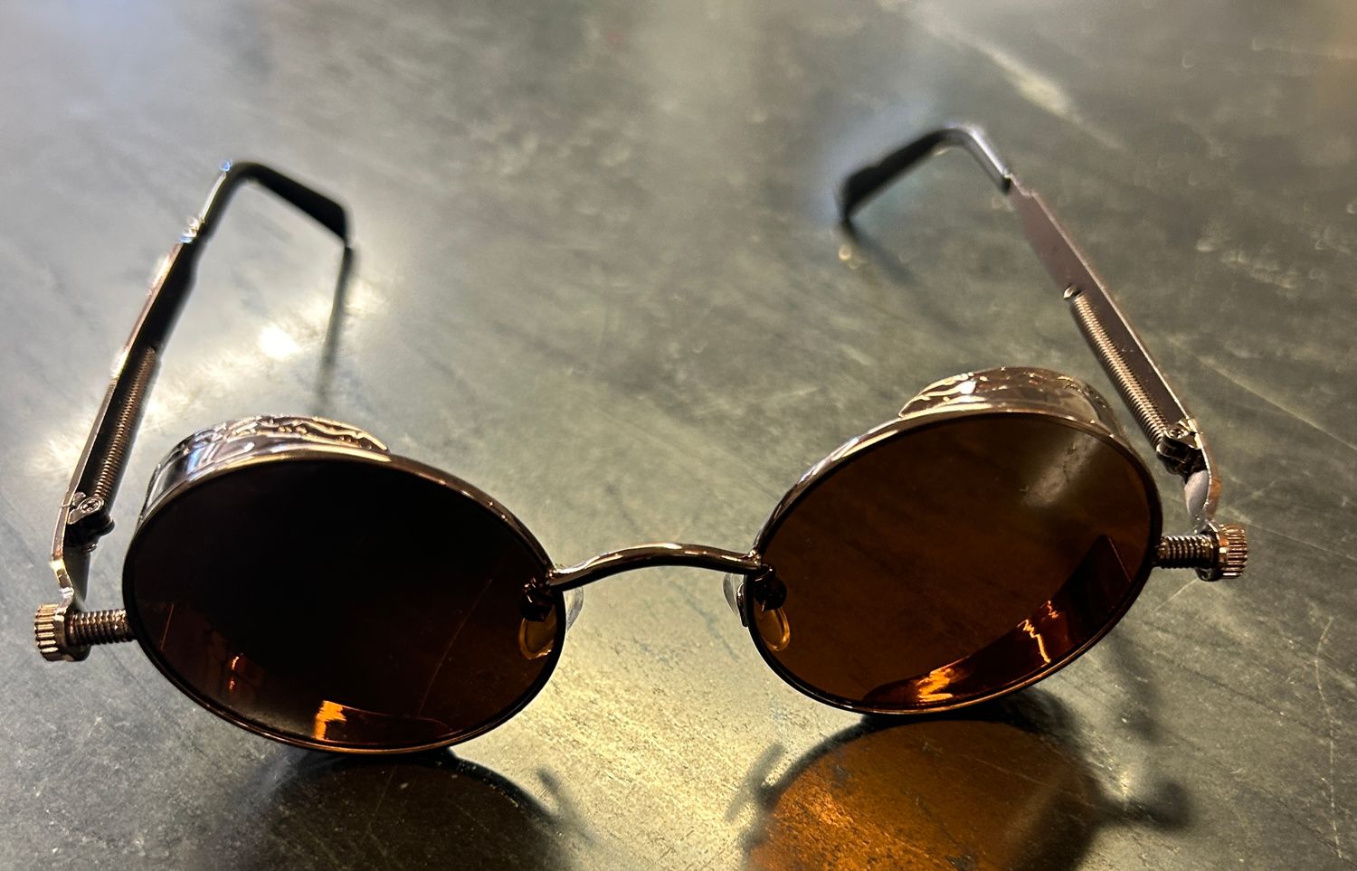 Sunglasses protective Metal