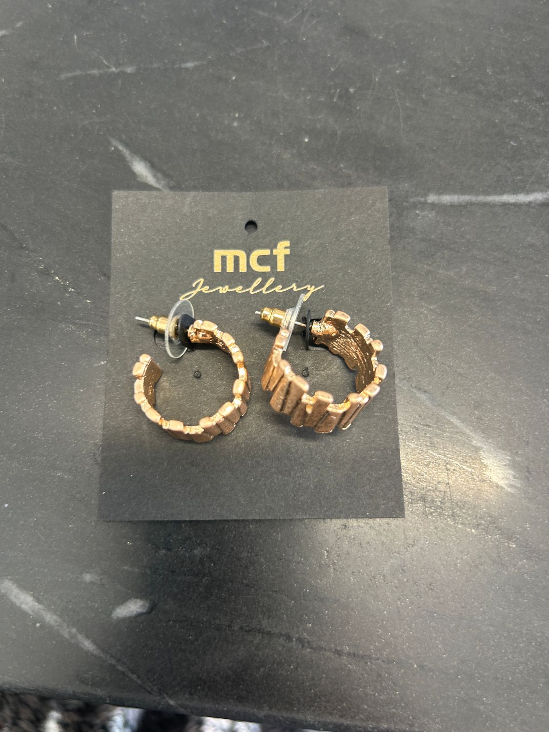 Riva Earrings Gold