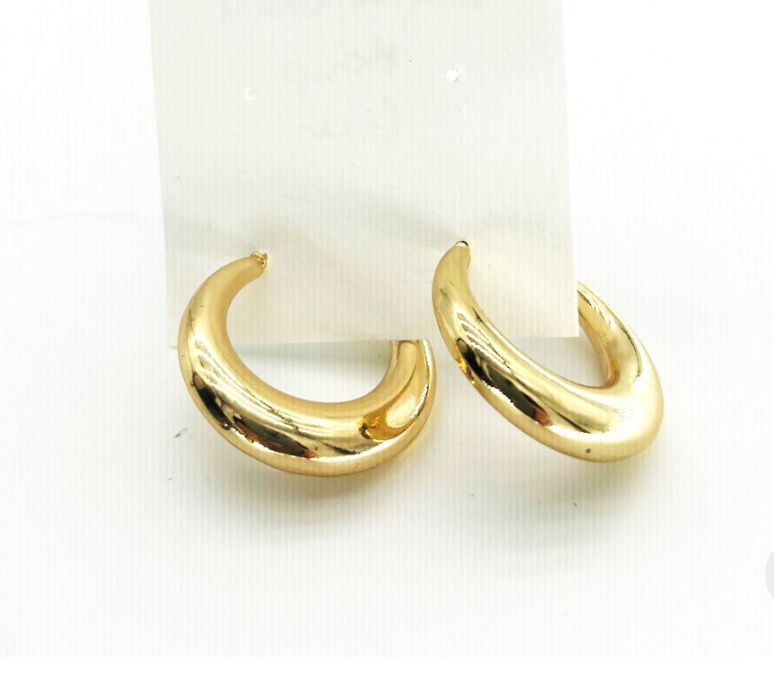 Luna Gold Hoop Earrings