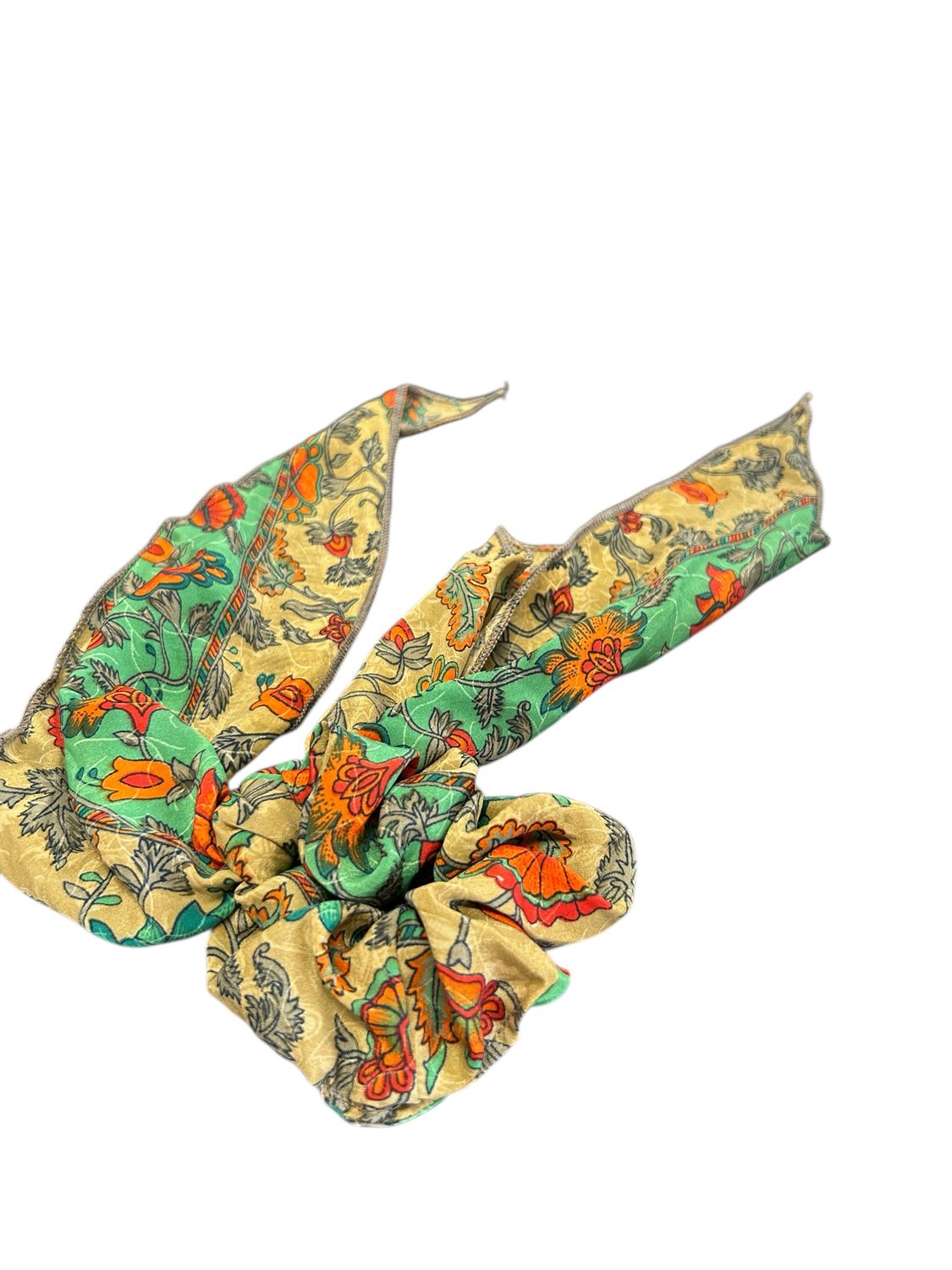 Scrunchie/scarf