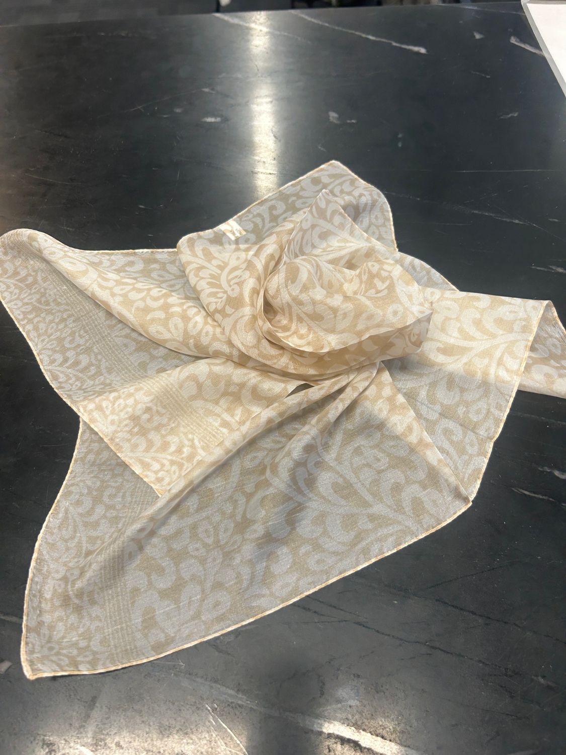 Square Scarf F