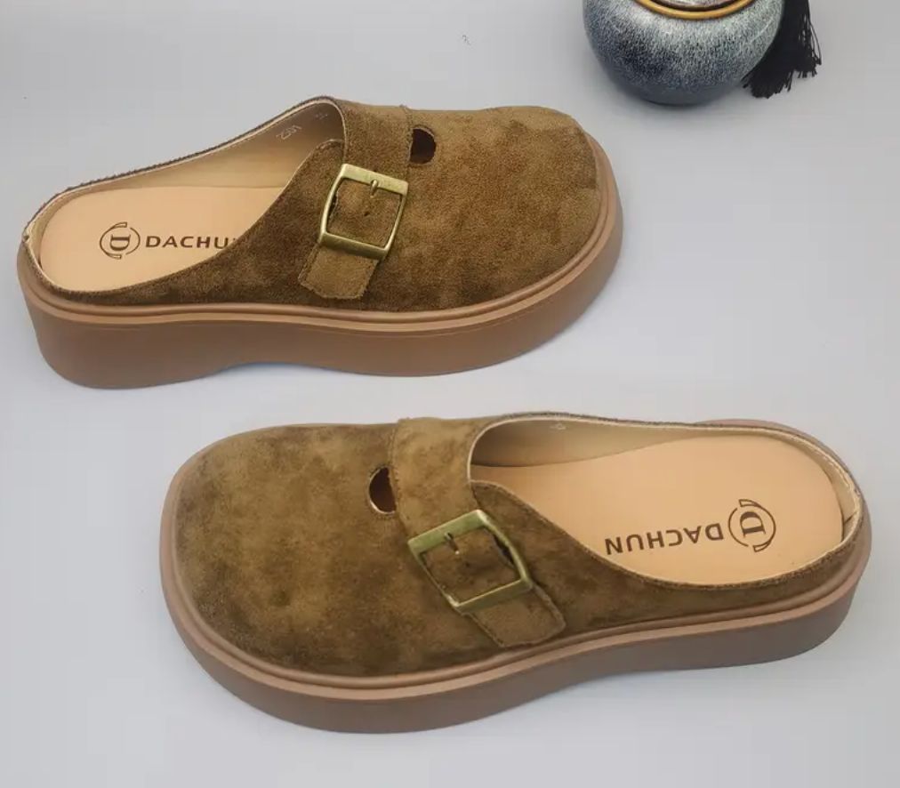 Honey Suede Slipon 35