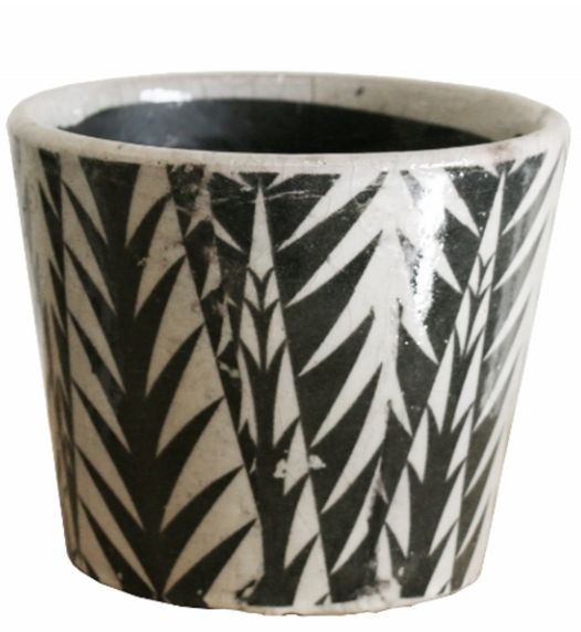 Black &amp; White planter - M3