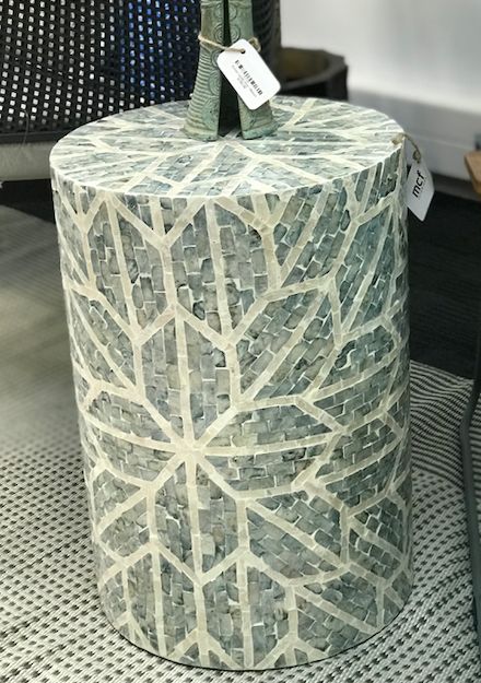 Cristo shell side table Grey&amp;Natural