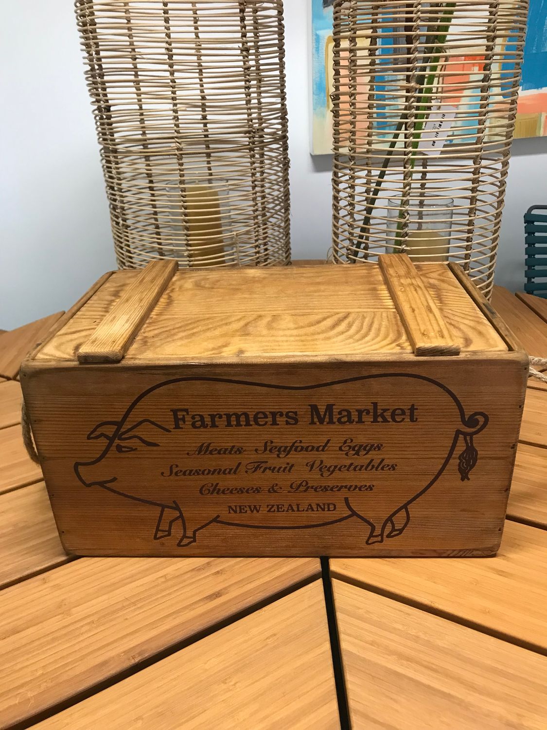 Lidded Crates w Rope XL