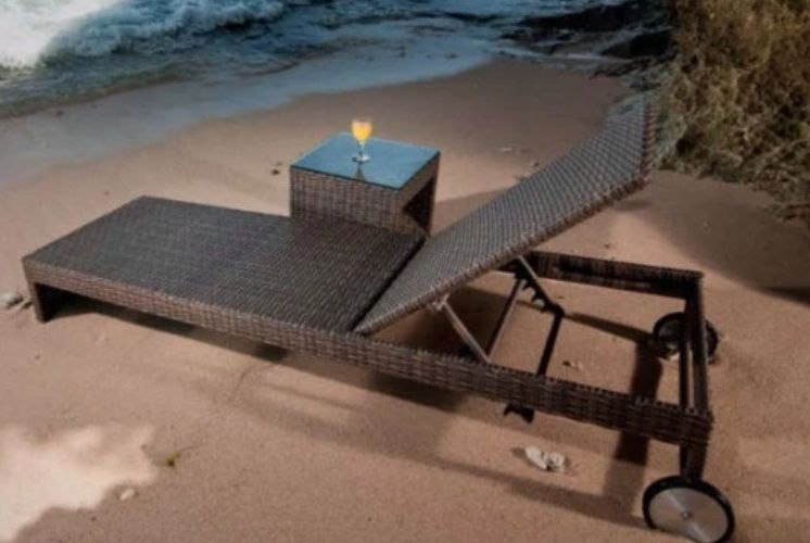 Rattan Lounger &amp; table