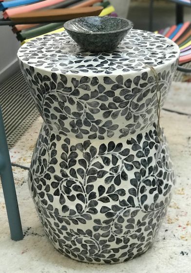 Capiz shell side table Black&amp;White