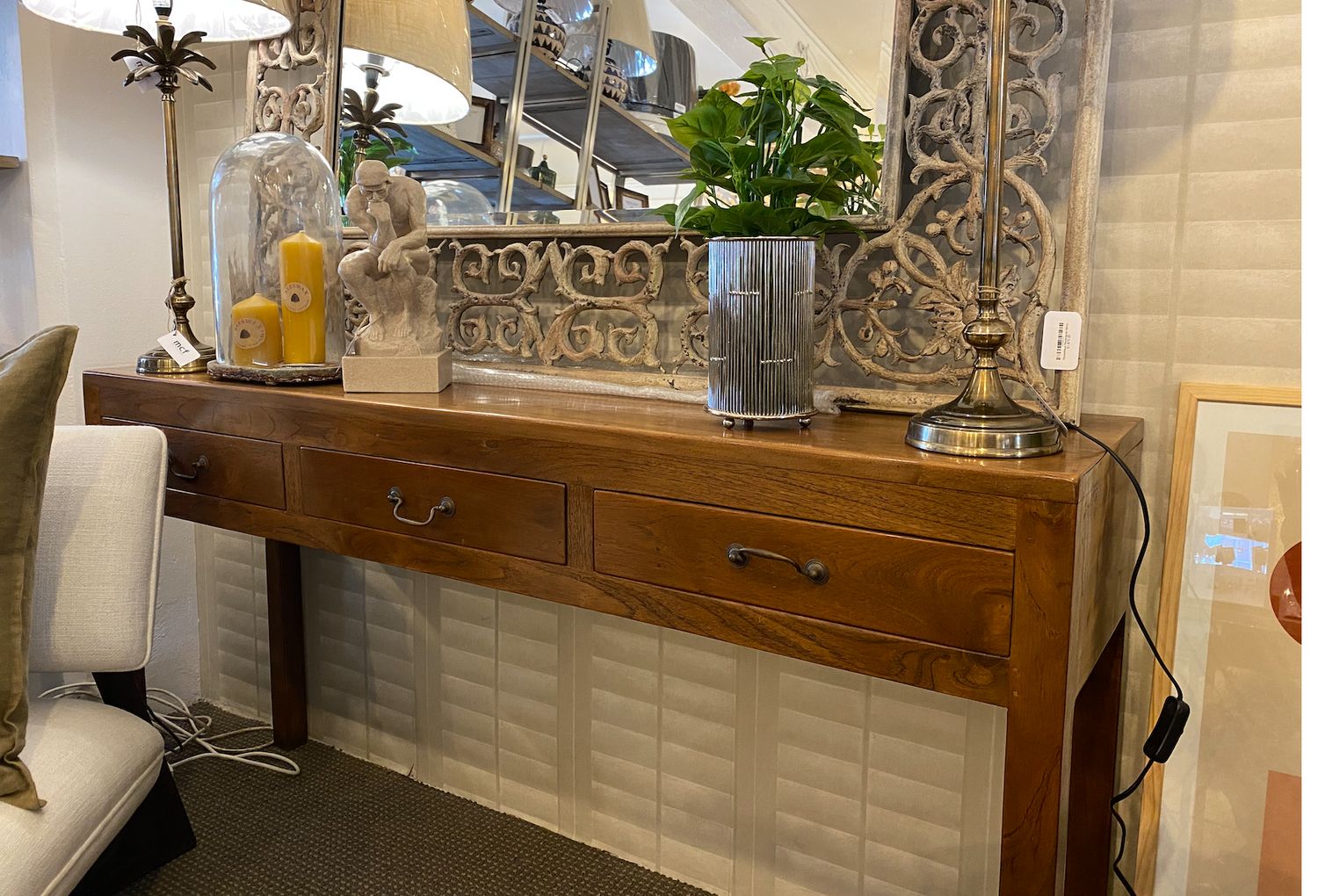 Hall Console