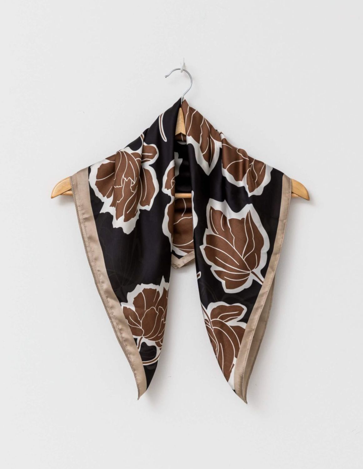 Square Scarf - Black &amp; Camel Foliage
