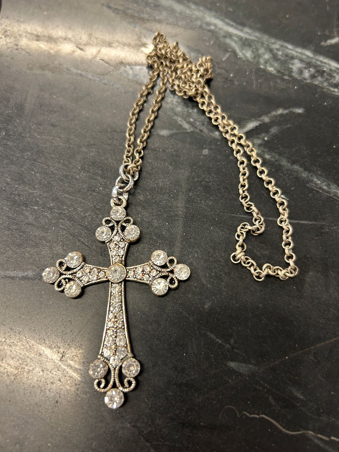 Silver metal diamentre Cross