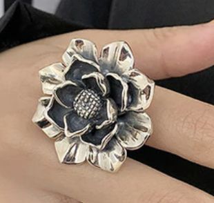 St Silver Rose Ring