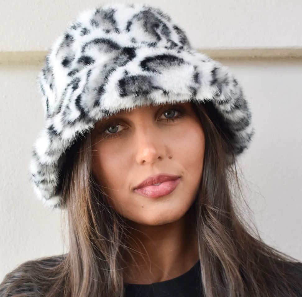 Bucket Hat B W