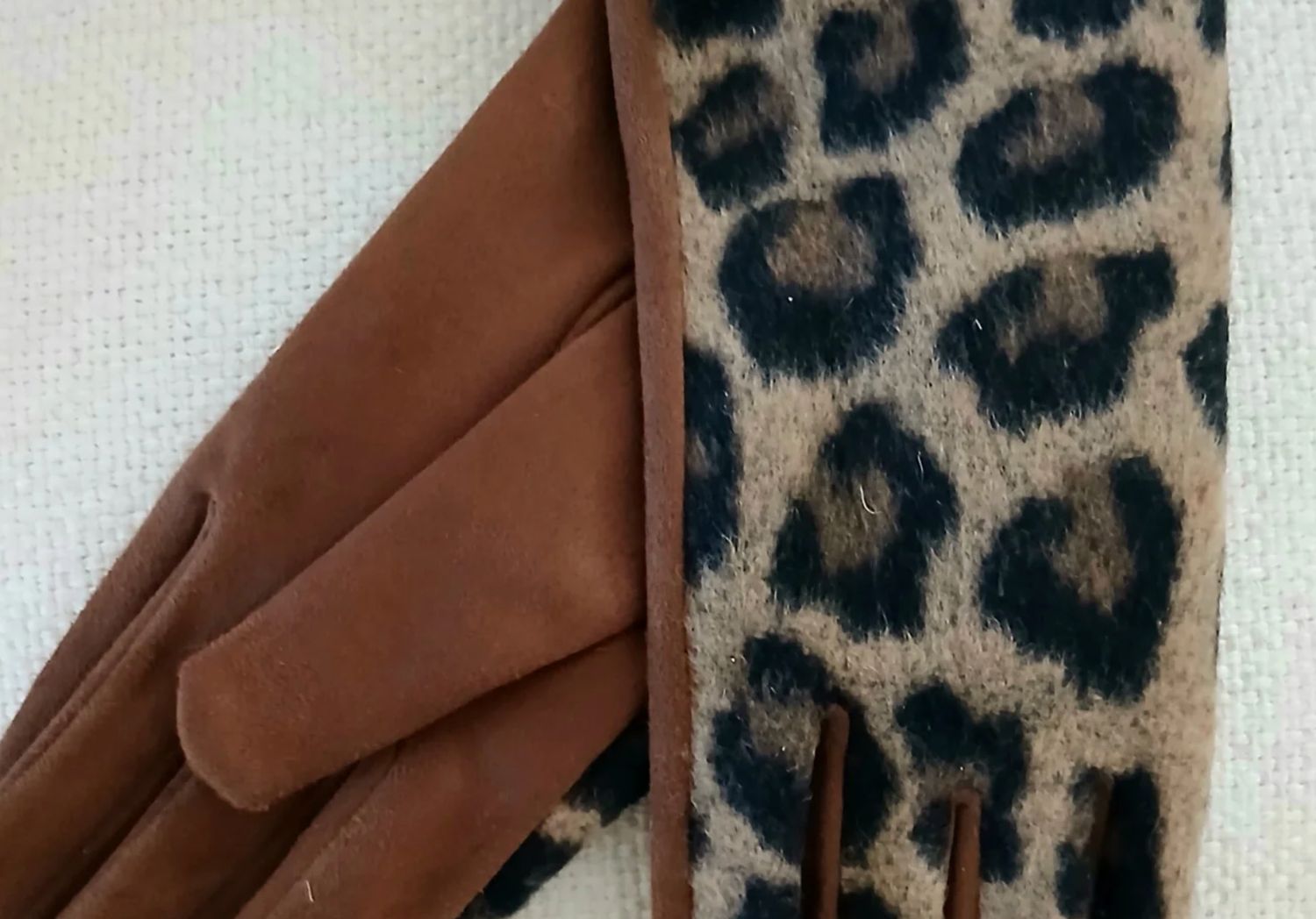 Leopard Gloves Tan