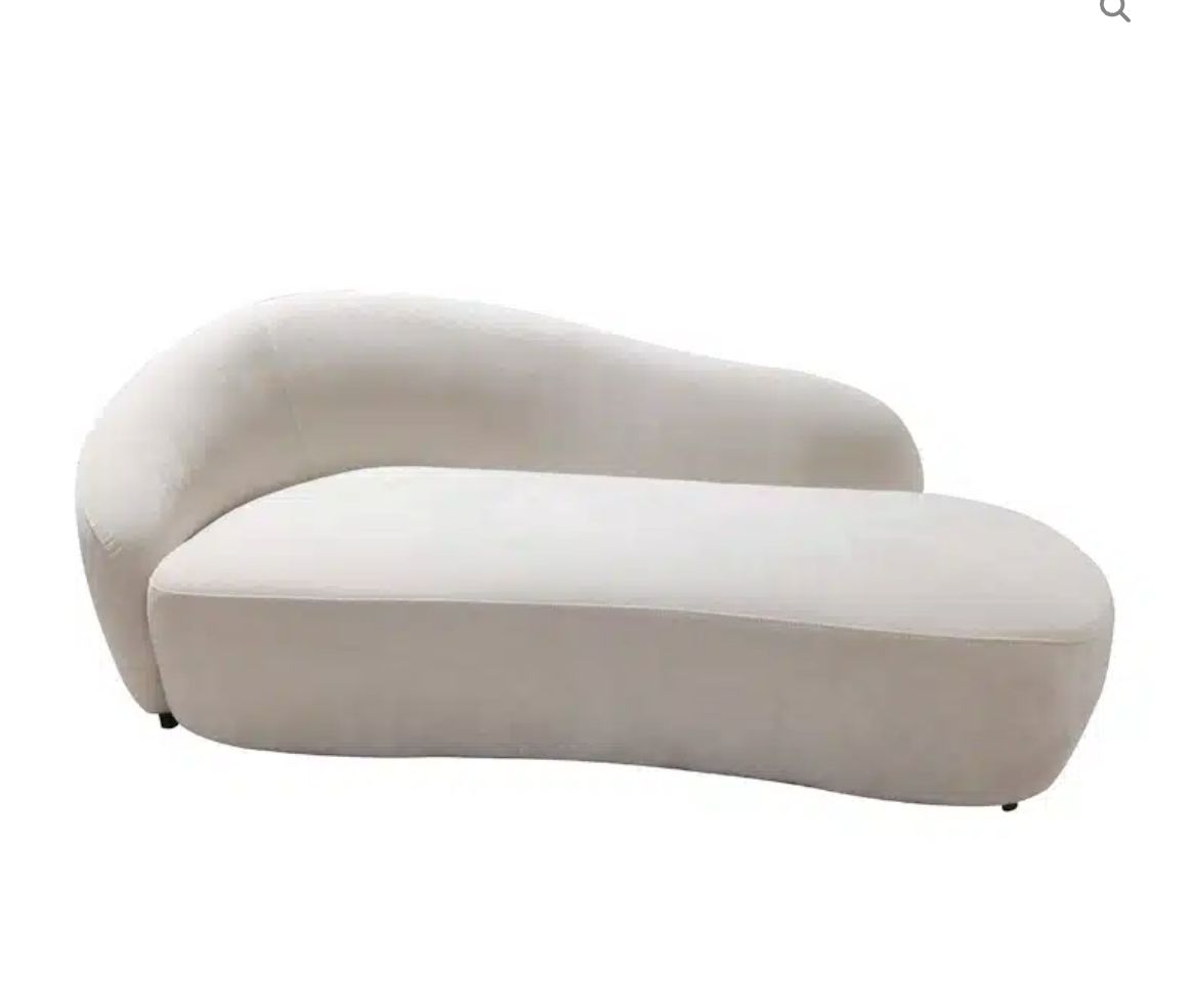 Chaise Lounge