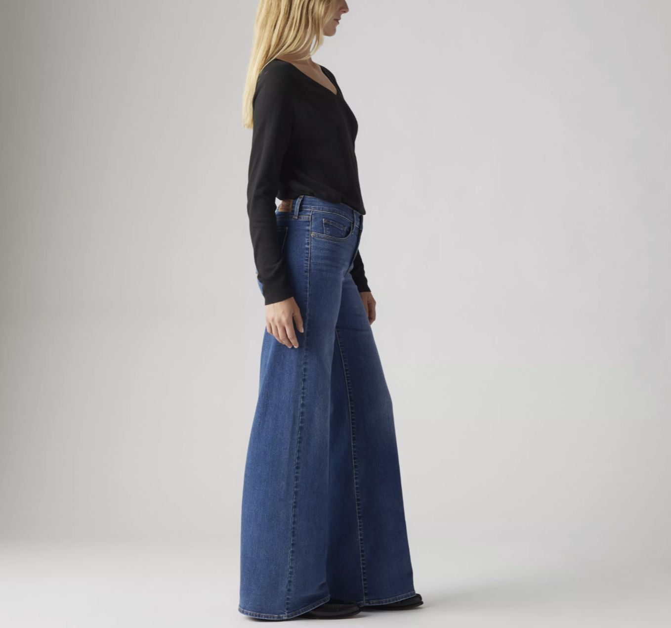 Levi's 318 Shaping Wide Leg Clever Girl