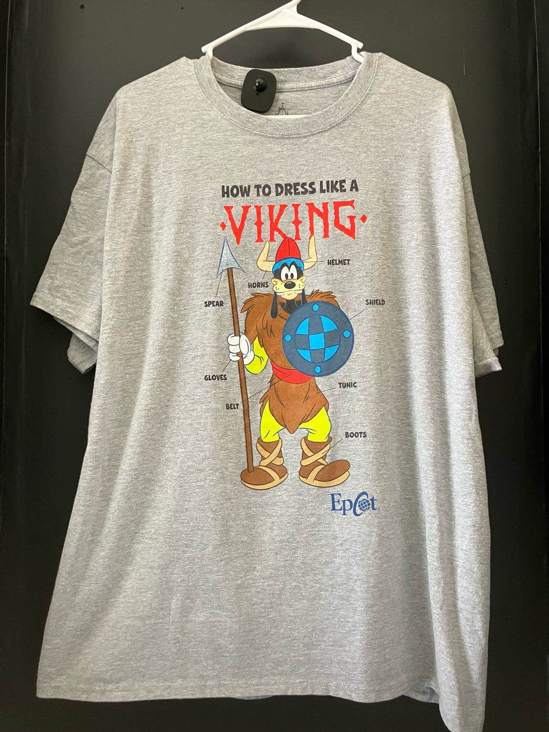 Goofy Viking large tshirt