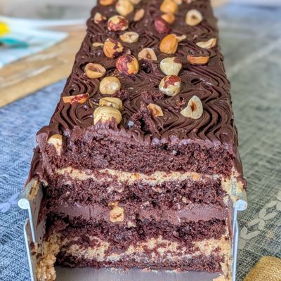 Chocolate Hazelnut Cake (7.5" Brick)