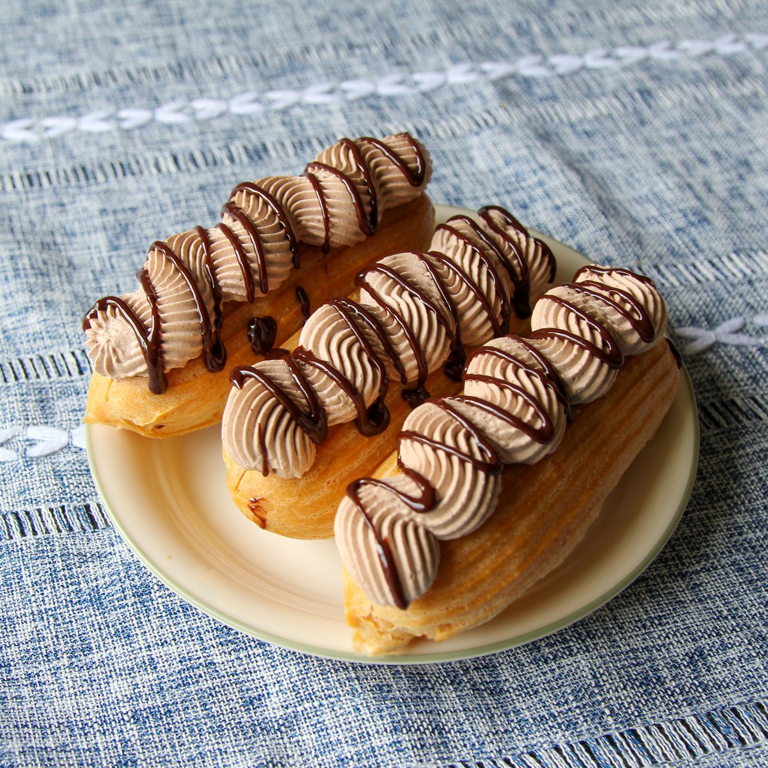 Classic Eclairs (Box of 3)