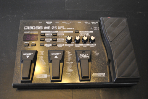 Pedalera BOSS ME25