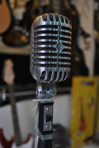 Microfono Shure 55SH, Incluye cable y atril