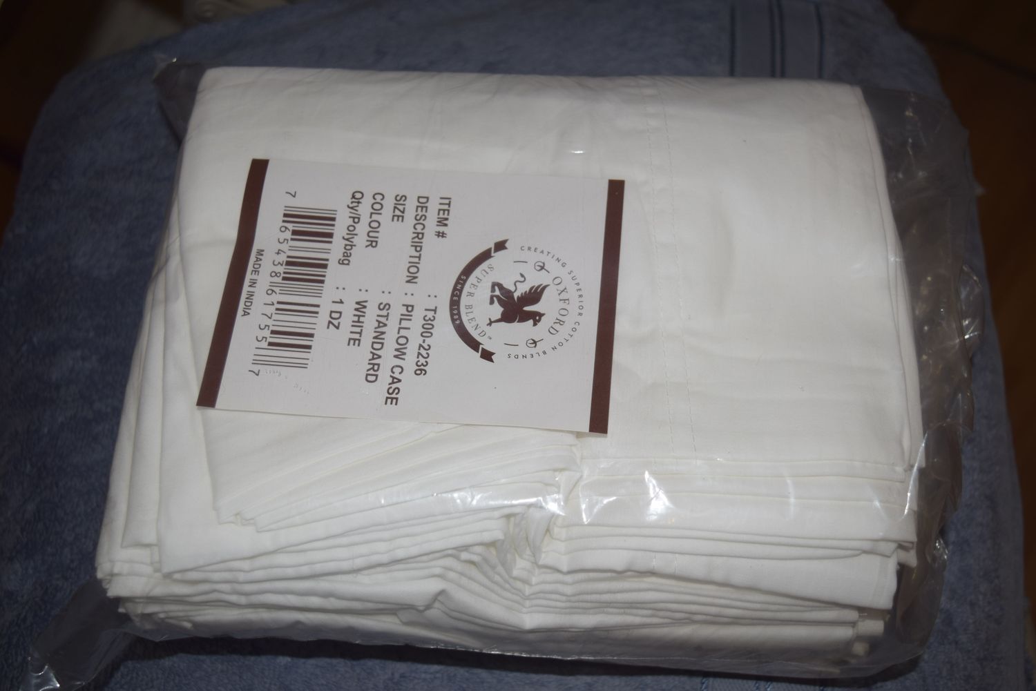1 Dozen Pillow Protectors with Zipper  FREE SHIPPING