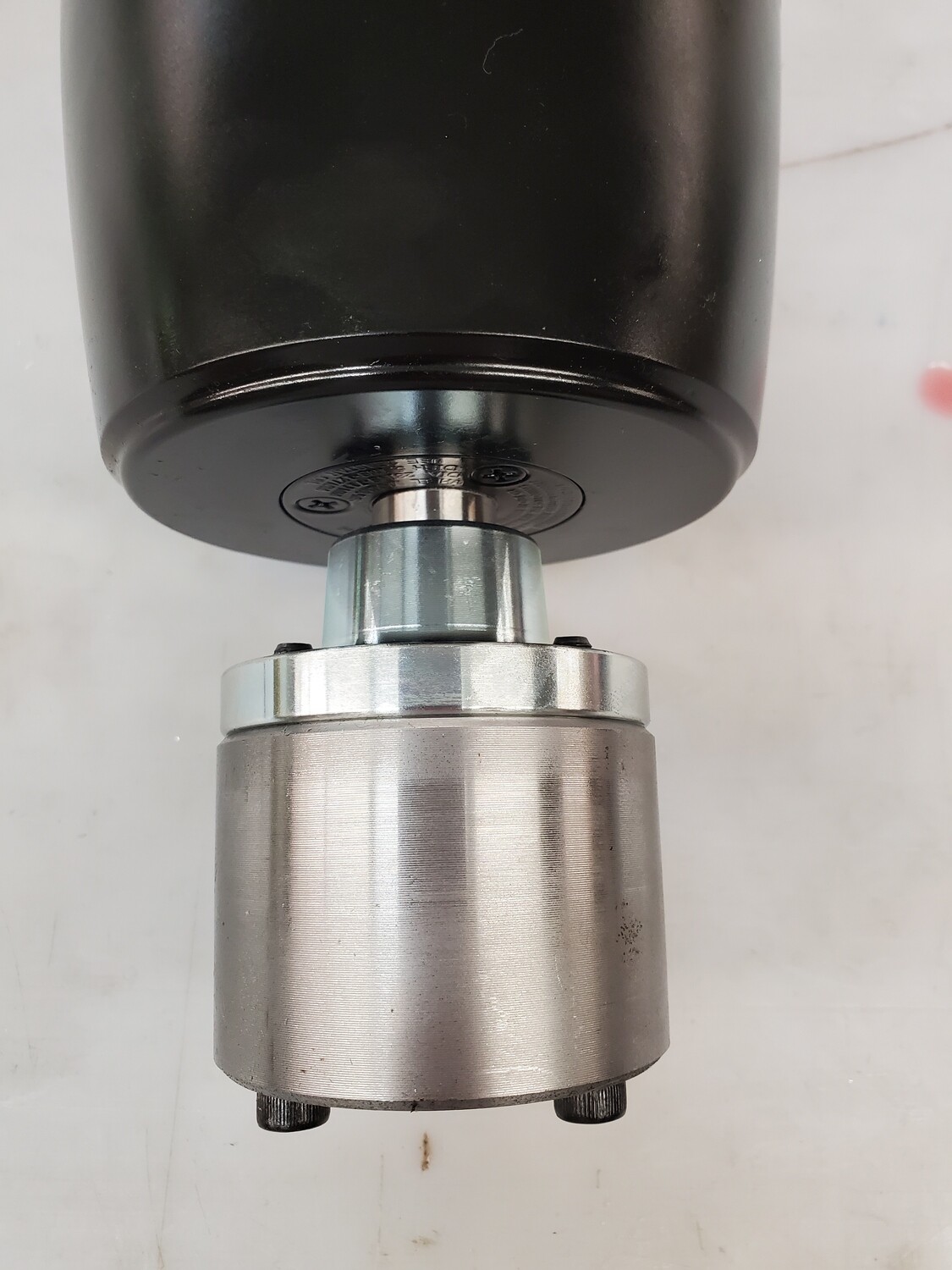 Helm pump to 3/4 shaft adaptor