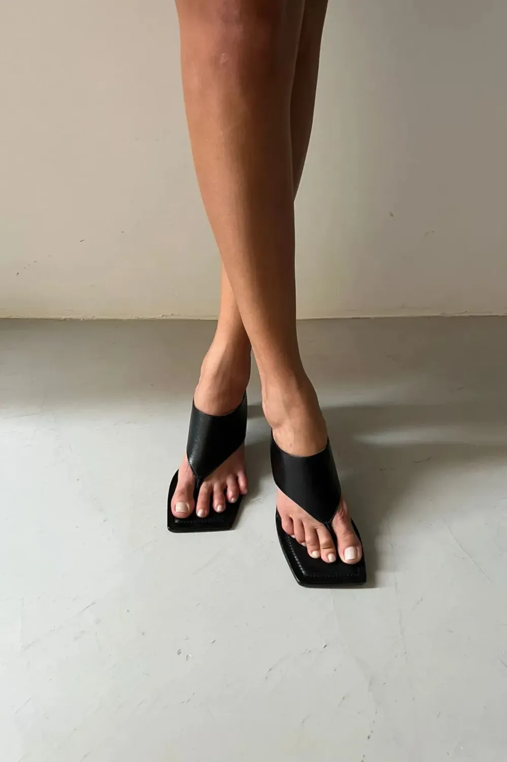 Ana Square-Toe Leather Clog | Black