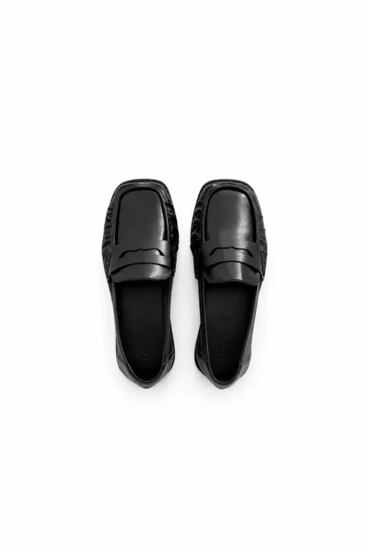 London Loafer, second view